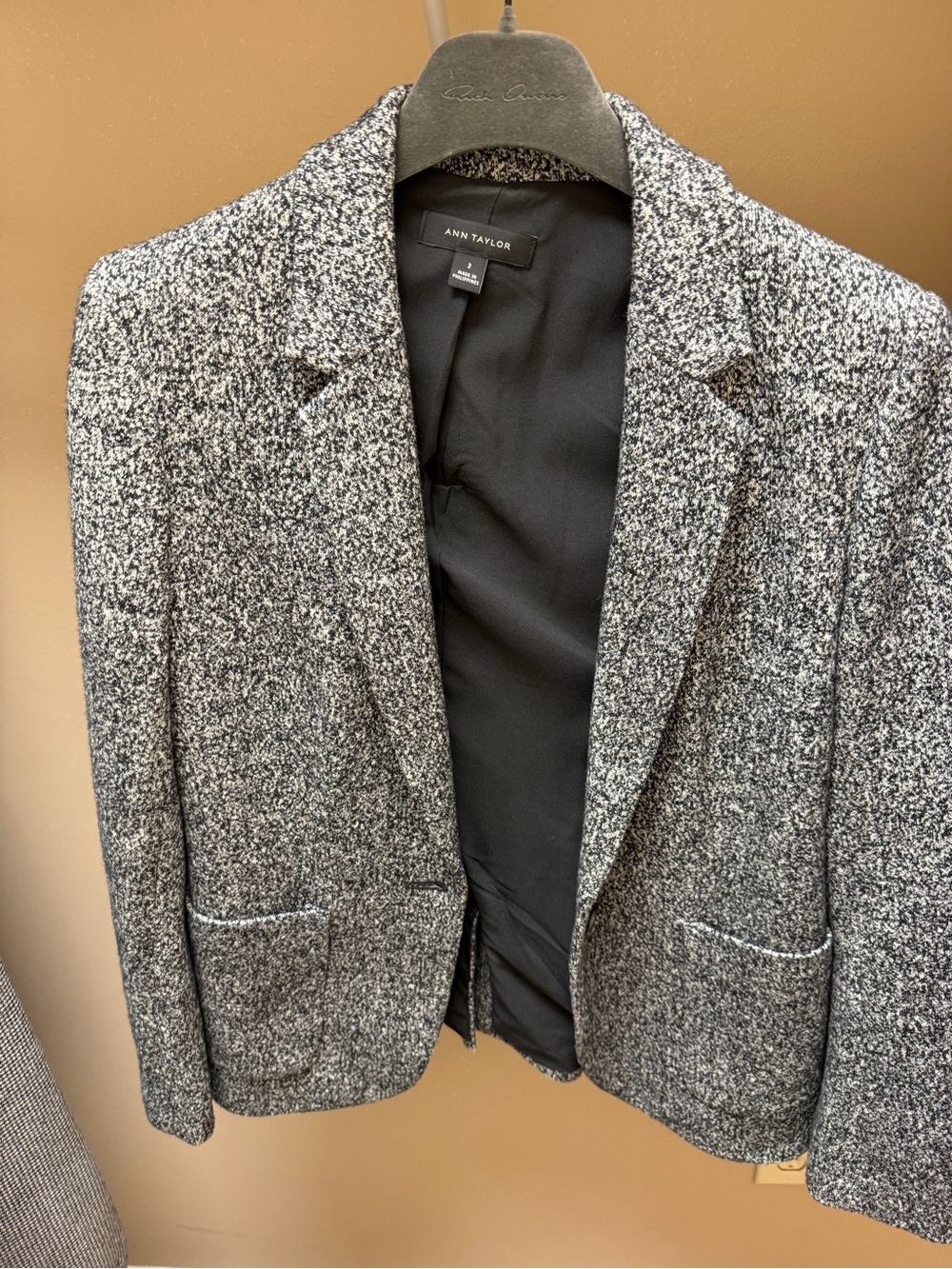 Ann Taylor Women’s Suit Black and White Tweed Single-Breasted Blazer & Pants 2